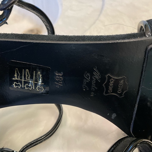 Douglas Hannant Heels Sandals, Black Suede, 3.5” heel, Sz 8 /38.5
Made in Italy - Picture 10 of 12